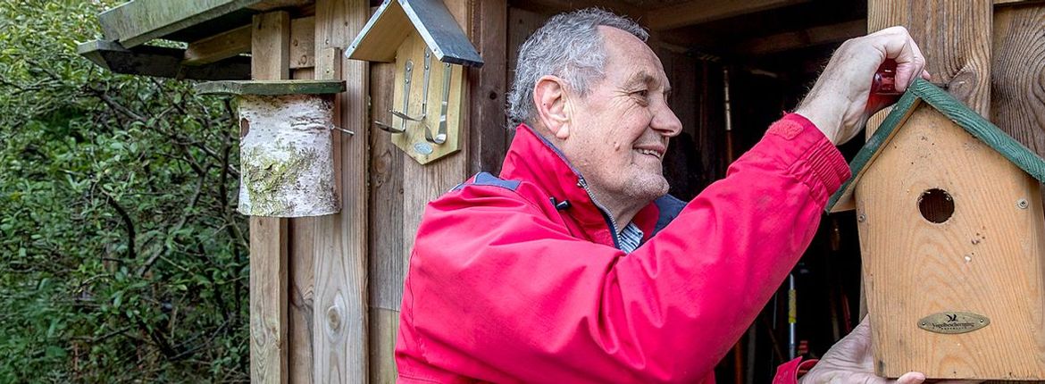 Nestkast ophangen / Fred van Diem