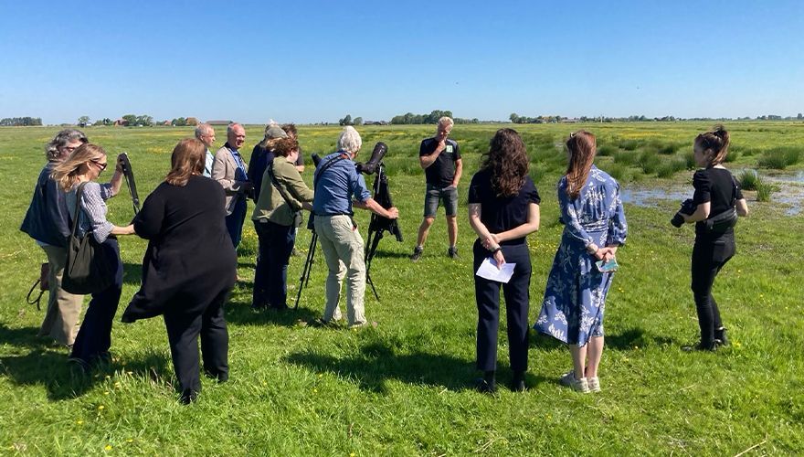 Werkbezoek Rummenie bij weidevogelboer in Oudega / Bernard de Jong